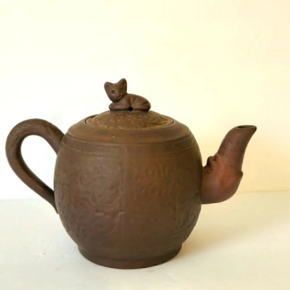 Antique Rare Chinese Zisha Yixing teapot